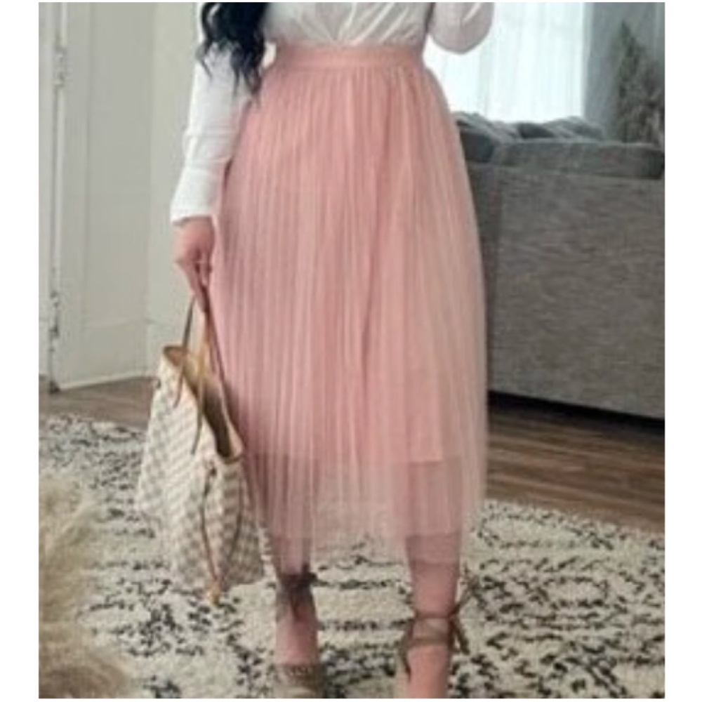 Elegant High Waisted Pleated Party Maxi Skirt - Picture 9 of 14
